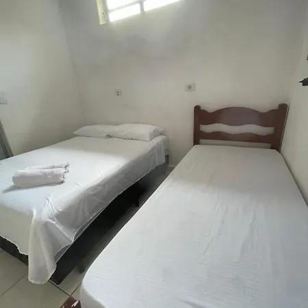 01 Doutor Hostel 800 Mts Da Praia Guaruja Exterior photo